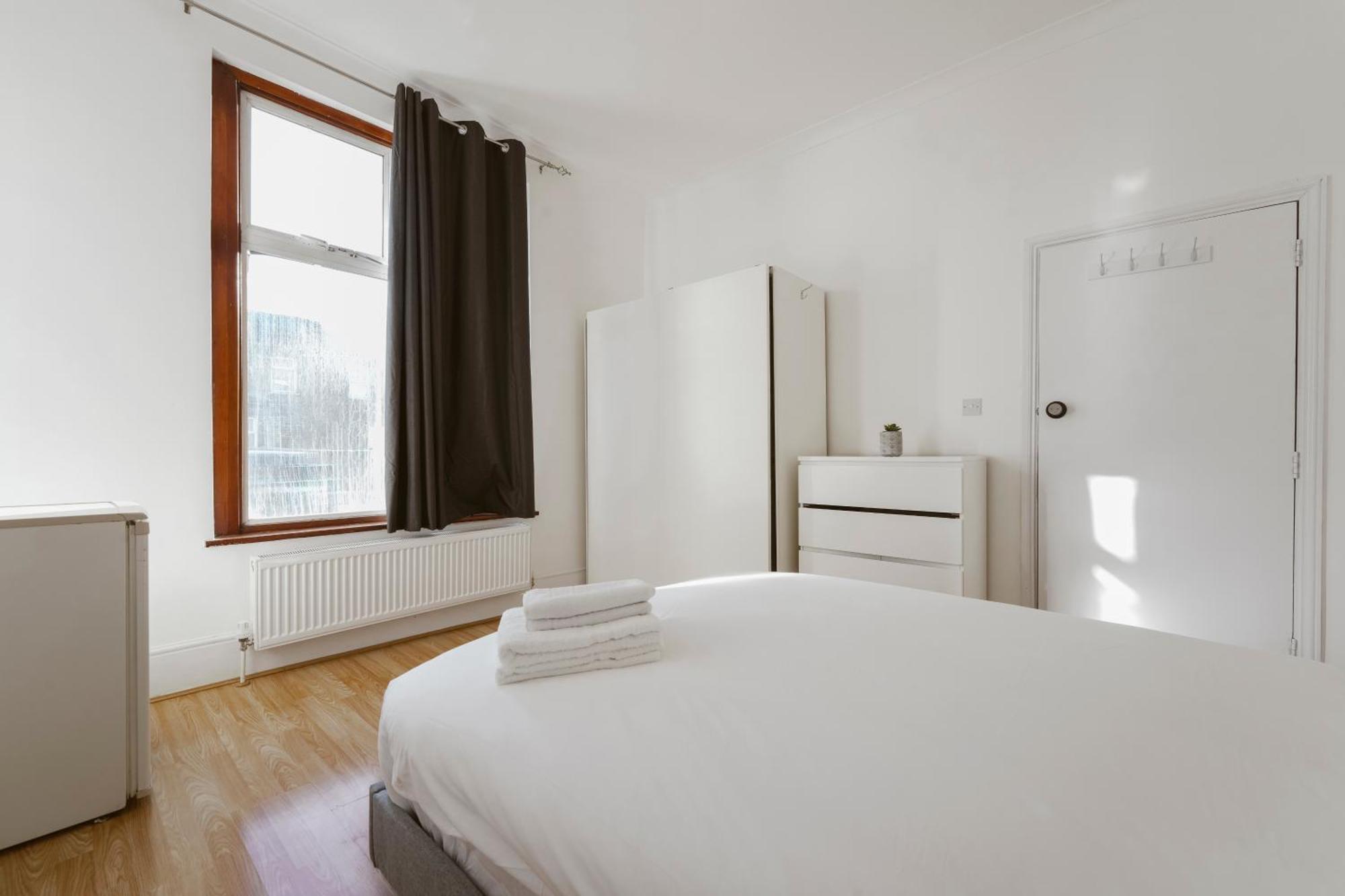 Stratford Double Rooms - 29 London Exteriör bild